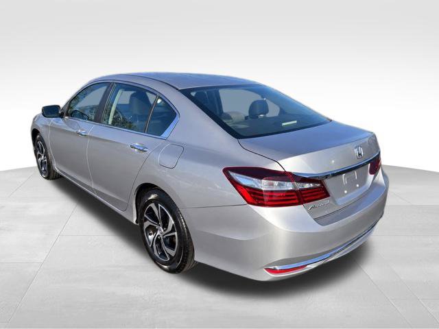 Used 2017 Honda Accord LX image 4