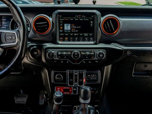 Used 2021 Jeep Gladiator Mojave AWD/4WD image 23