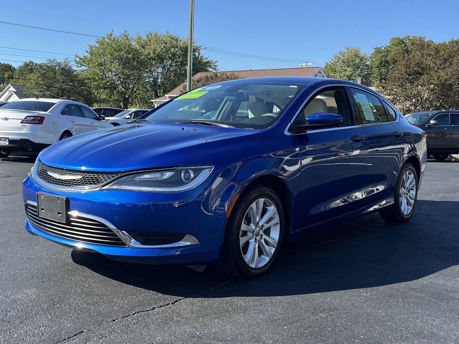 Used 2016 Chrysler 200 Limited FWD image 4