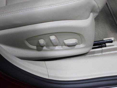 Used 2016 Cadillac XTS Luxury w/ Driver Awareness Package image 31