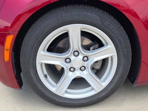 Used 2023 Chevrolet Camaro LT RWD image 10