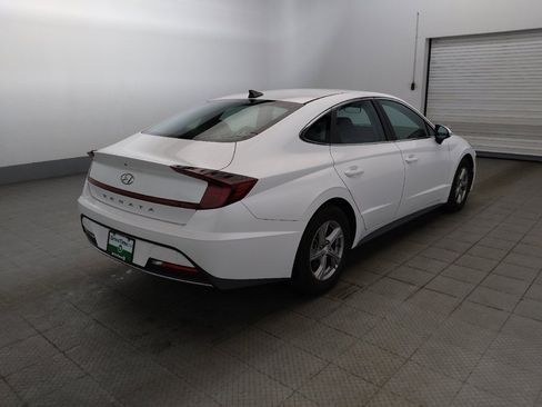 Used 2023 Hyundai Sonata SE w/ Preferred Accessory Package FWD image 9
