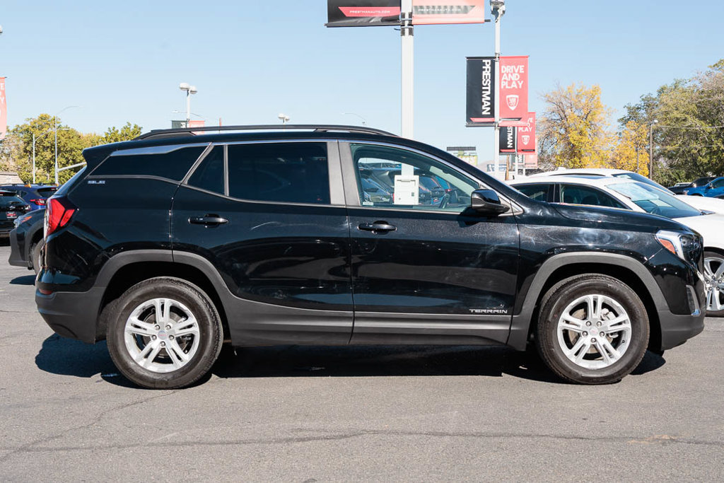 Used 2021 GMC Terrain SLE w/ Driver Convenience Package FWD image 14