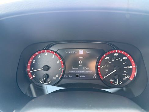 Used 2023 Nissan Frontier PRO-4X w/ Pro Convenience Package AWD/4WD image 9