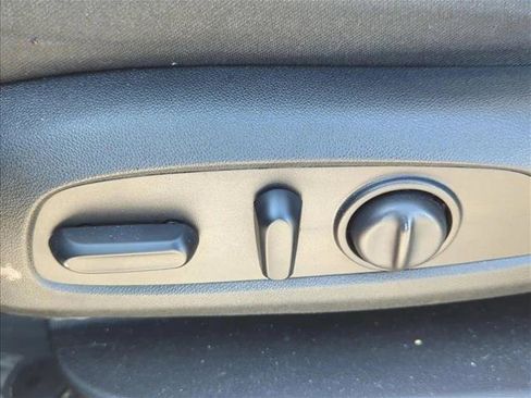 Used 2022 Chevrolet Equinox LT FWD image 10