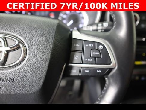 Used 2023 Toyota Highlander XSE AWD/4WD image 22