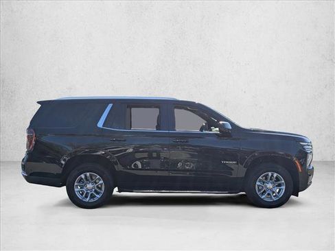 Used 2025 Chevrolet Tahoe LS RWD image 4