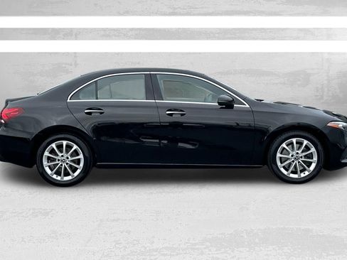 Used 2019 Mercedes-Benz A 220 image 3