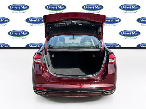 Used 2017 Ford Fusion SE FWD image 25