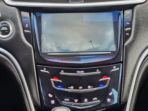 Used 2018 Cadillac XTS Luxury image 23