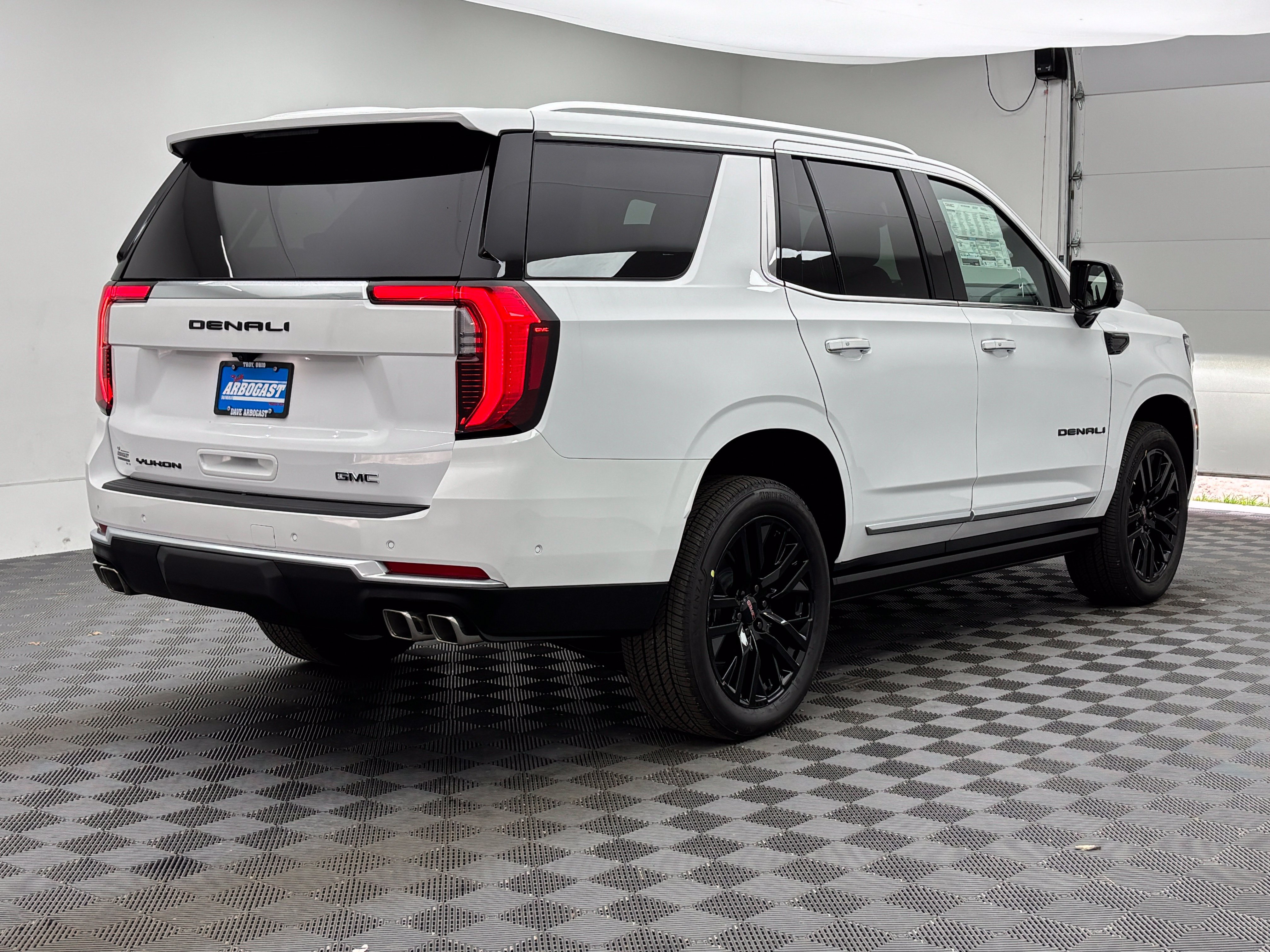 New 2026 GMC Yukon Denali w/ Sun & Power Step Package AWD/4WD image 8