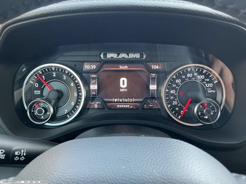 Used 2022 RAM 1500 Laramie w/ Laramie Southwest Edition AWD/4WD image 13