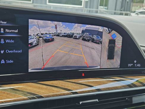 Used 2022 Cadillac Escalade Premium Luxury Platinum AWD/4WD image 26