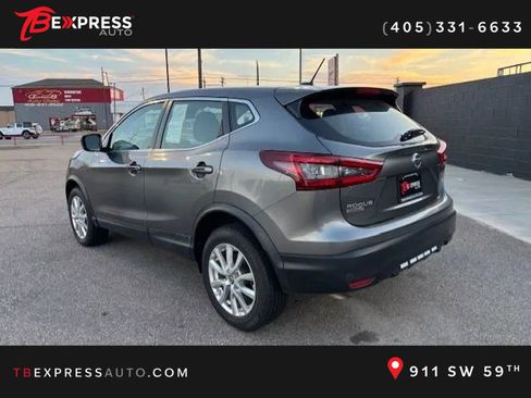 Used 2021 Nissan Rogue Sport S image 5