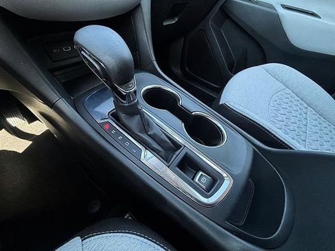 Used 2023 Chevrolet Equinox LS FWD image 19