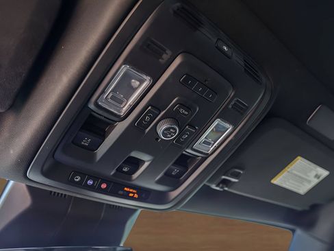 Certified 2024 Cadillac Escalade Premium Luxury RWD image 21