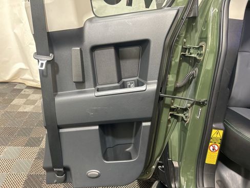 Used 2014 Toyota FJ Cruiser 4WD image 16