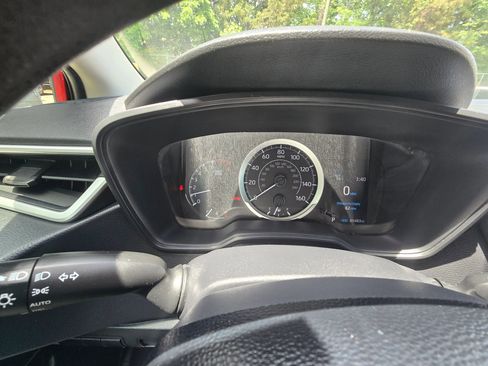 Used 2021 Toyota Corolla LE FWD image 16