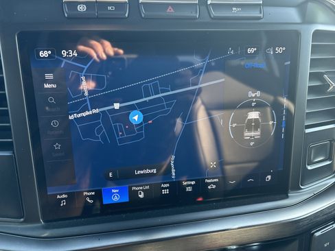 Used 2024 Ford F350 Lariat w/ Camper Package image 27