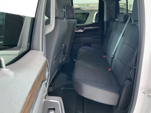 New 2025 Chevrolet Silverado 1500 LT w/ Z71 Off-Road Package AWD/4WD image 7
