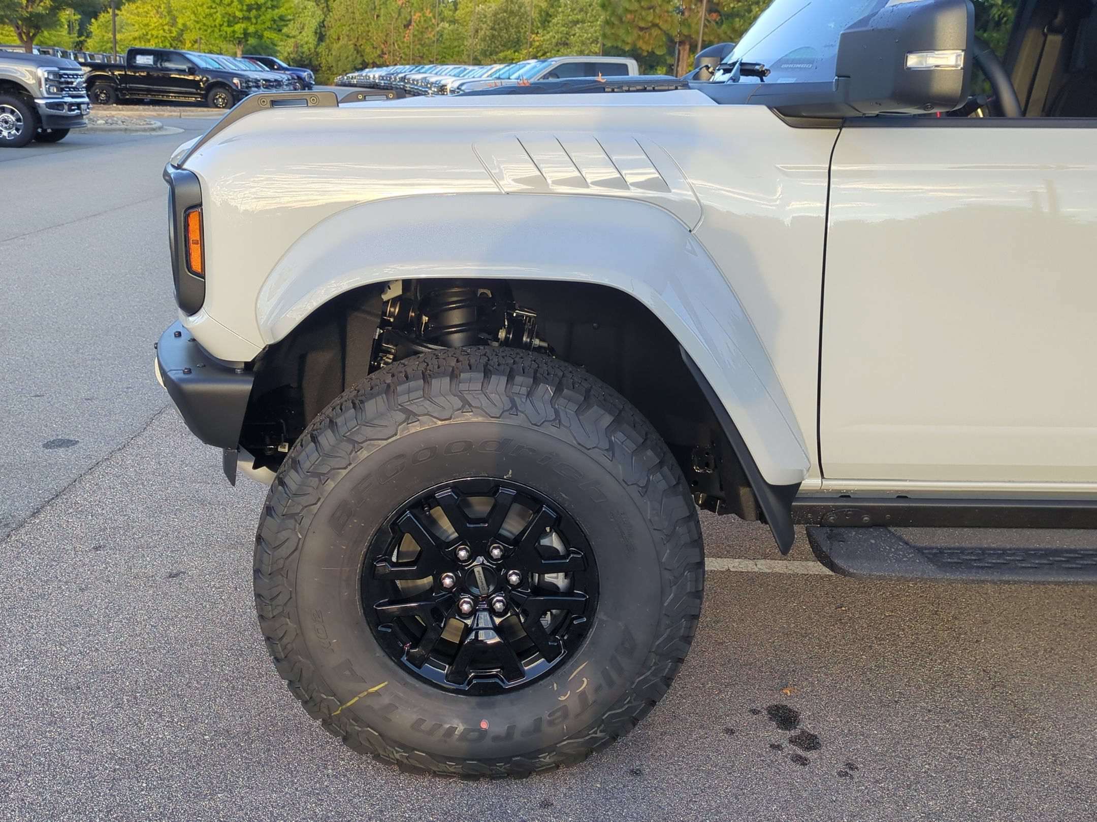 New 2026 Ford Bronco Raptor AWD/4WD image 11