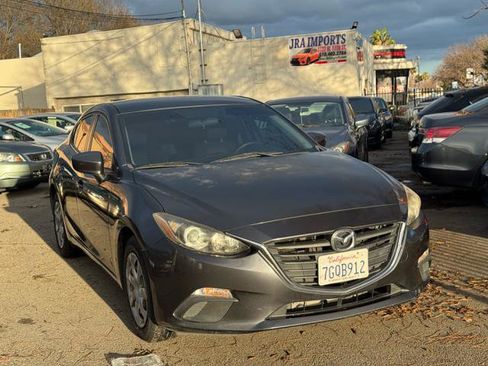 Used 2014 MAZDA MAZDA3 i Sport image 3