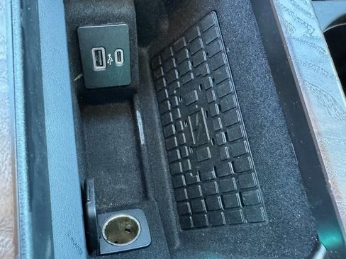 Used 2022 Lincoln Navigator Reserve image 32