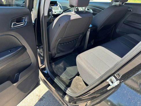 Used 2017 GMC Terrain SLE FWD image 26