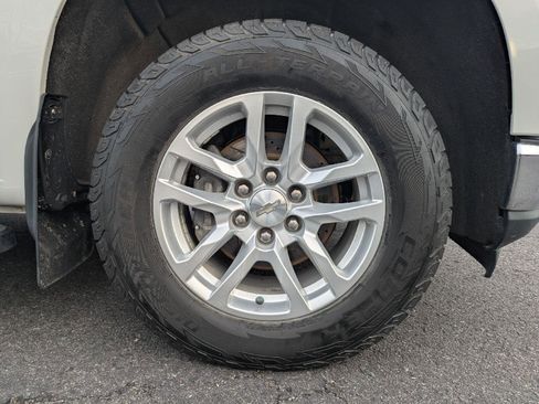 Used 2020 Chevrolet Silverado 1500 LTZ w/ LTZ Convenience Package image 9