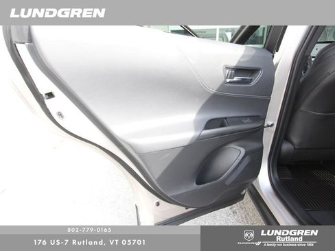 Used 2024 Toyota Venza Limited AWD/4WD image 15