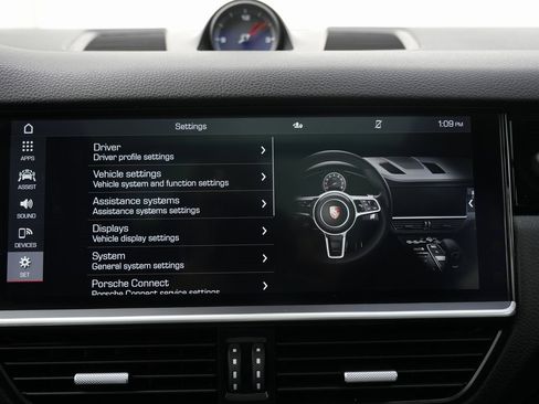 Used 2020 Porsche Cayenne image 66