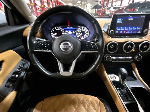 Used 2021 Nissan Sentra SV w/ SV Premium Package image 5