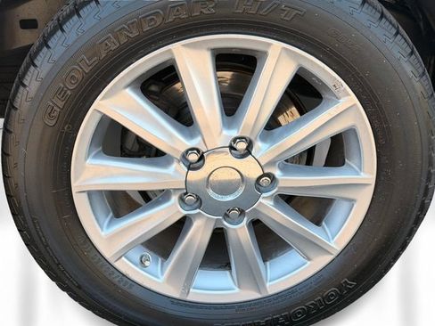 Used 2008 Lexus LX 570 4WD w/ Technology Pkg image 11