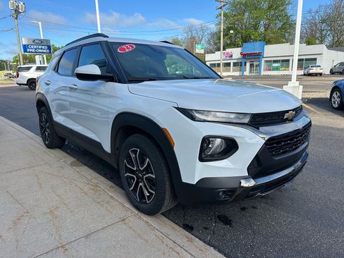 Used 2023 Chevrolet TrailBlazer ACTIV FWD image 1