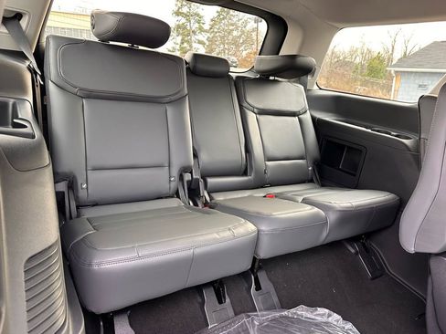 New 2026 Ford Expedition Active image 21