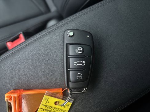 Used 2022 Audi Q3 2.0T Premium w/ Convenience Package image 31