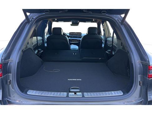 Used 2024 Genesis GV70 2.5T w/ Sport Prestige Package image 38
