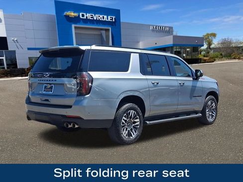 Used 2025 Chevrolet Suburban Z71 AWD/4WD image 26