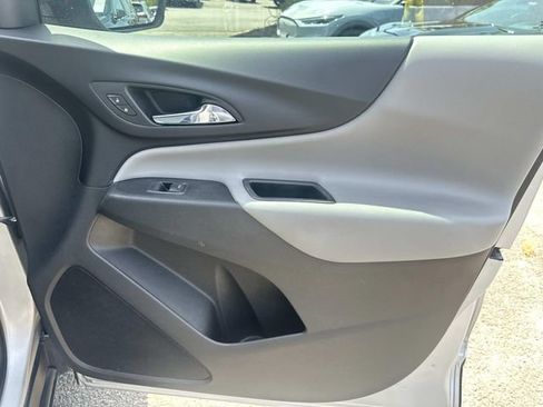 Used 2020 Chevrolet Equinox LS FWD image 8