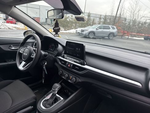 Used 2023 Kia Forte LXS image 12