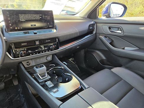 Certified 2024 Nissan Rogue SL image 14