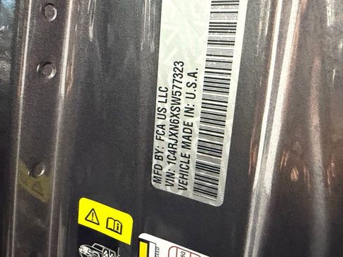 Certified 2025 Jeep Wrangler Unlimited Sport S 4xe image 34