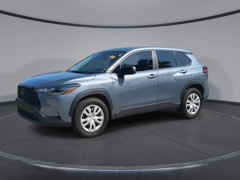 Certified 2024 Toyota Corolla Cross L FWD image 4