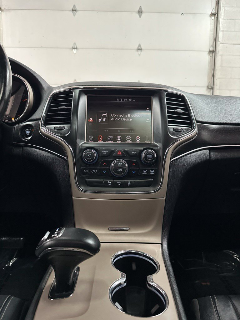 Used 2015 Jeep Grand Cherokee Limited AWD/4WD image 25