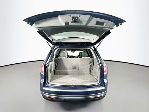 Used 2014 GMC Acadia SLT image 29