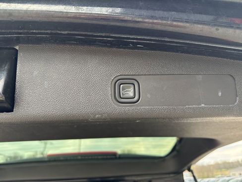 Used 2012 Chevrolet Tahoe LTZ image 49