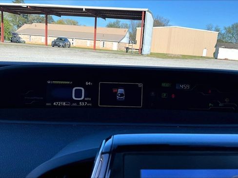 Used 2019 Toyota Prius Prime Advanced FWD image 13