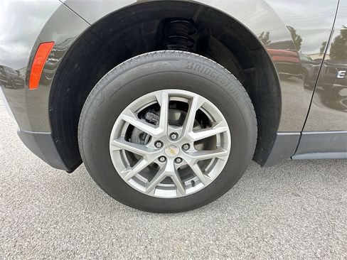 Used 2023 Chevrolet Equinox LT image 10