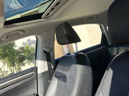 Used 2018 Volkswagen Passat 2.0T SE w/ SE Lighting Package image 19