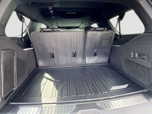 New 2026 Chevrolet Suburban Premier AWD/4WD image 29